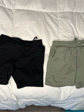 Kids Black and Olive Green Pull-On Shorts - Pack of 2